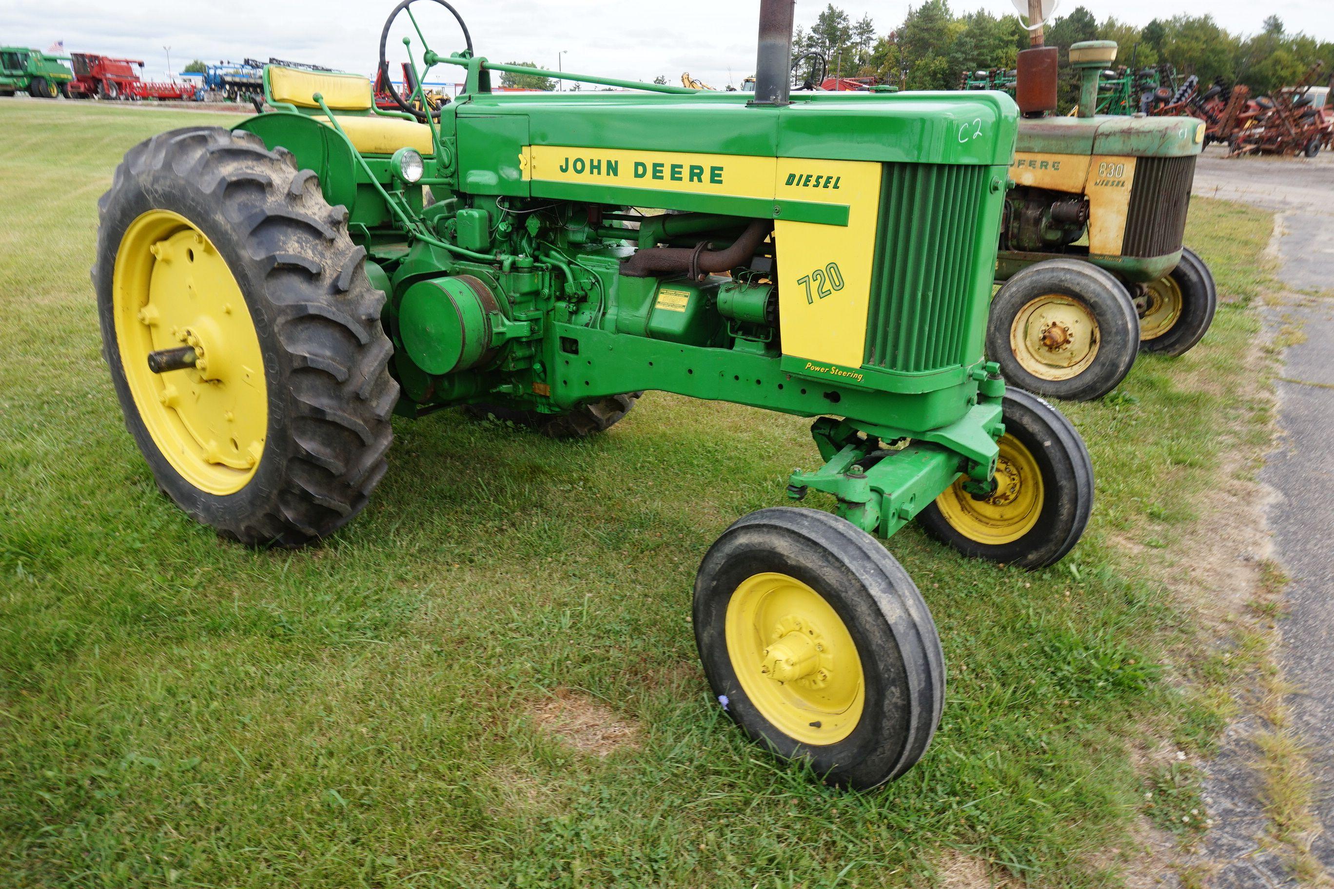 John Deere 720 Gas Tractor