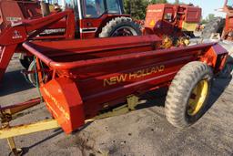 New Holland 213 Spreader