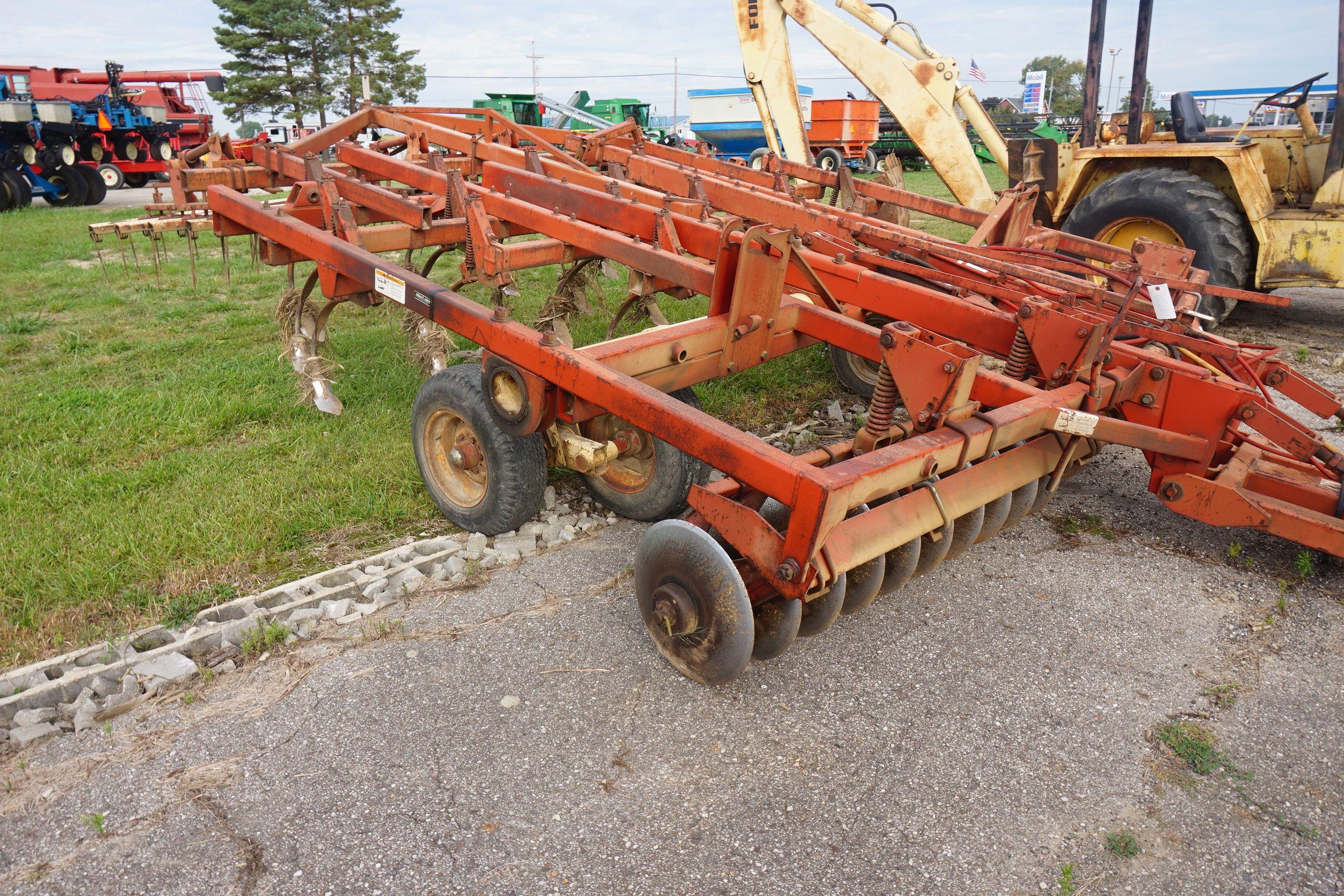 Krause 3131A / Landsman 3100 field culti