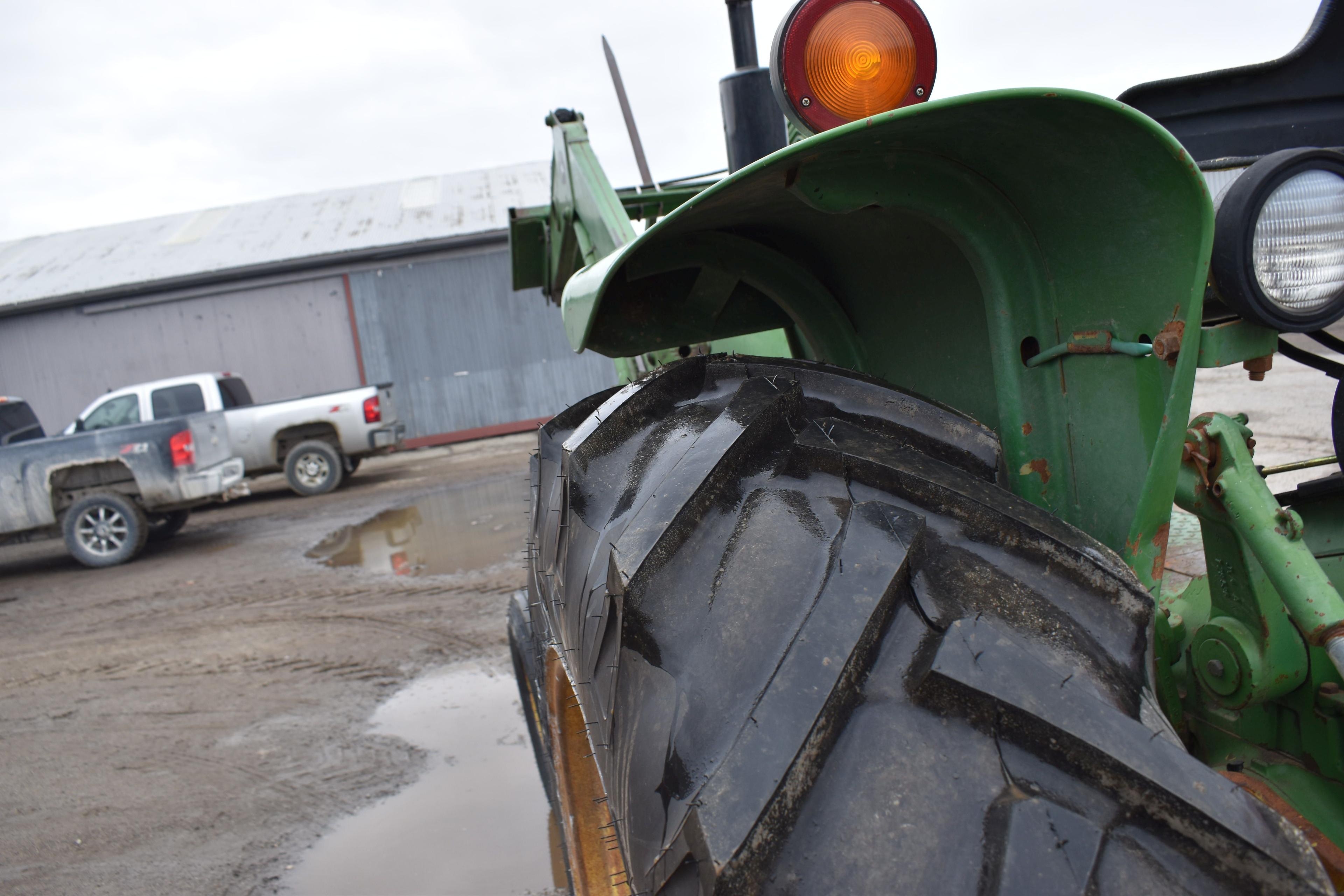 John Deere 2840 W/ 148 Loader