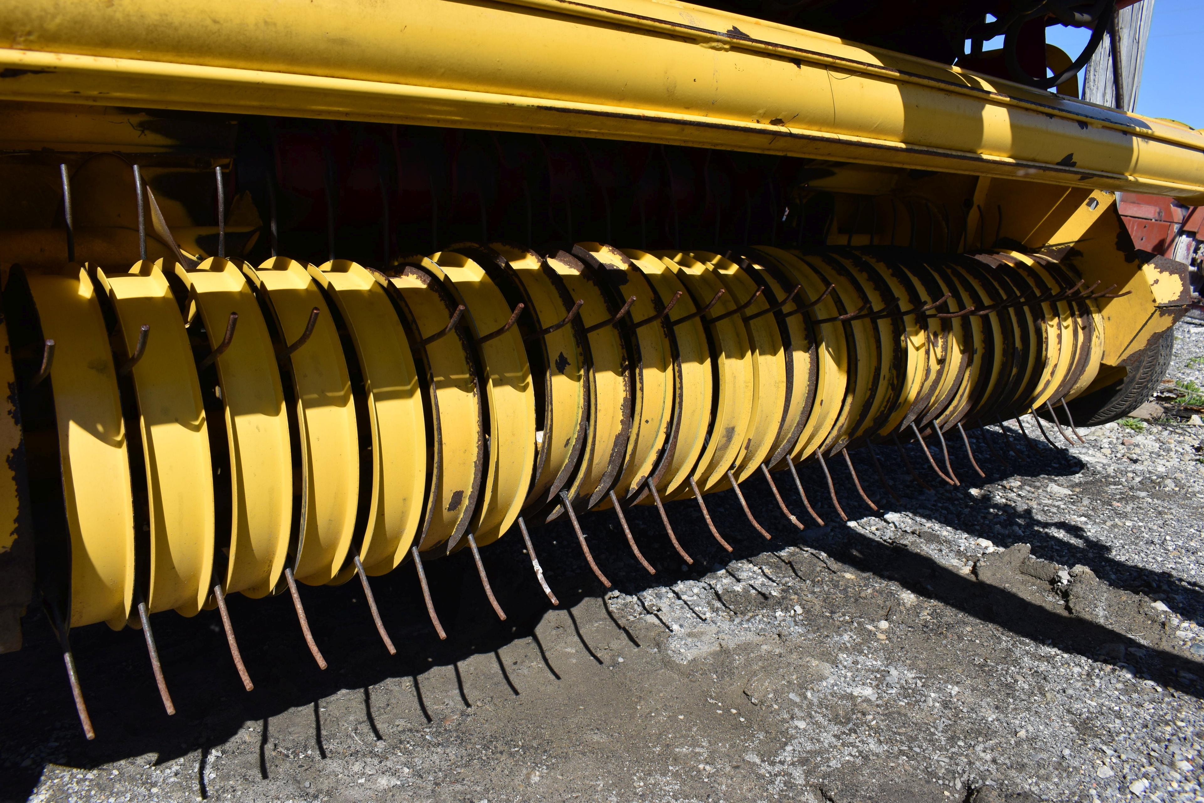 2015 New Holland Roll Belt 450