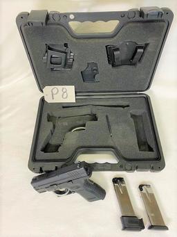 Springfield Armory, XD 40, US200403, Pistol, 40 cal, Very good, w/ accessories in box