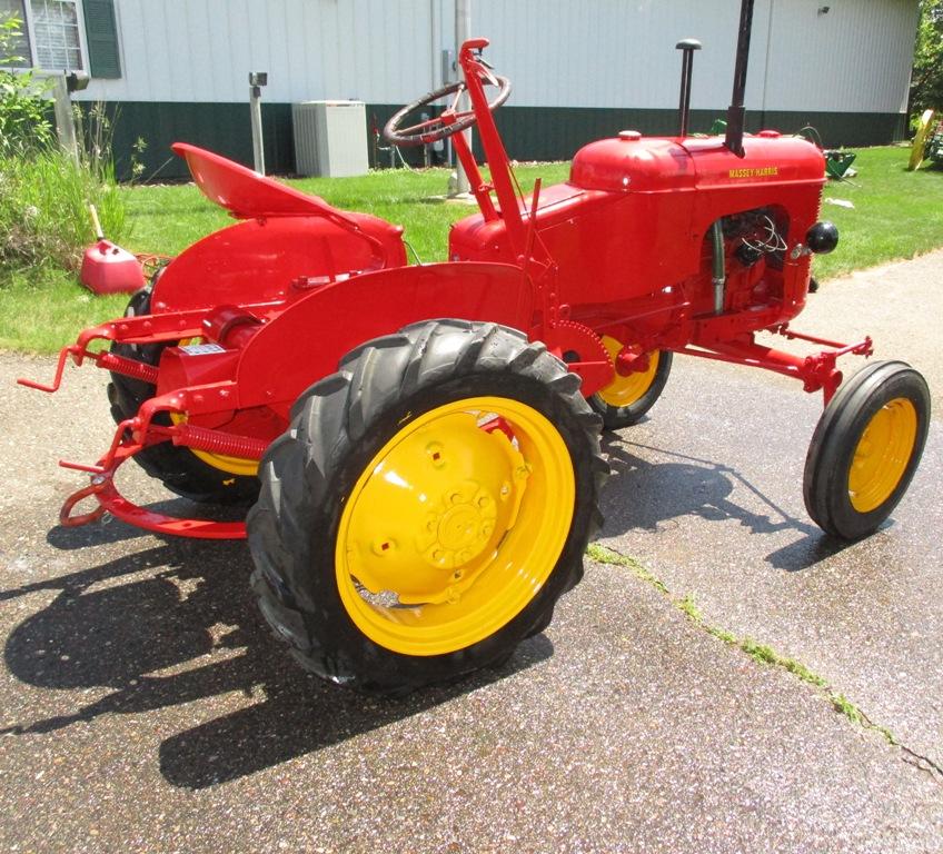 Massy Harris Pony Excellent Paint & Rubber Great Running Tractor