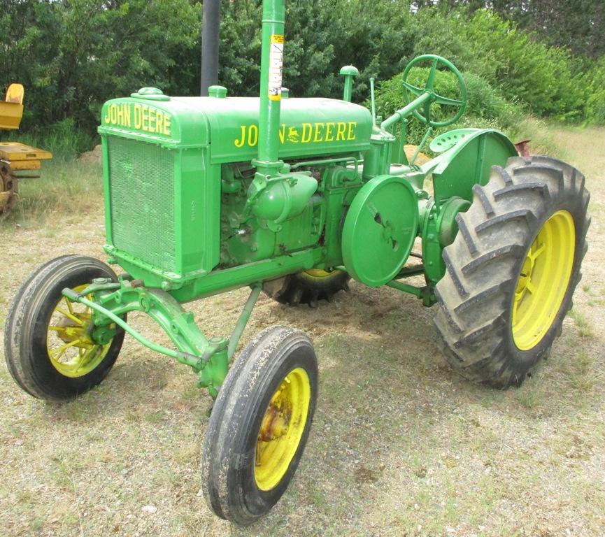 John Deere GP 1932 Nice Looking Tractor Started Then Flooded Needs Carburetor Attention