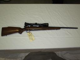 Winchester model 70 225 Win w/Leupold scope ser. 740397