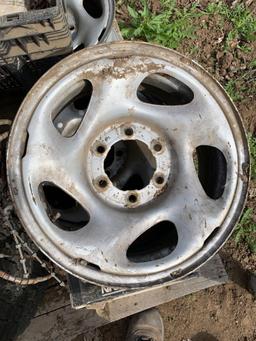 16" 6 Hole Rims, P215/75R14 Tires, Tire Chains