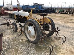 1964 IH Farmall Cub