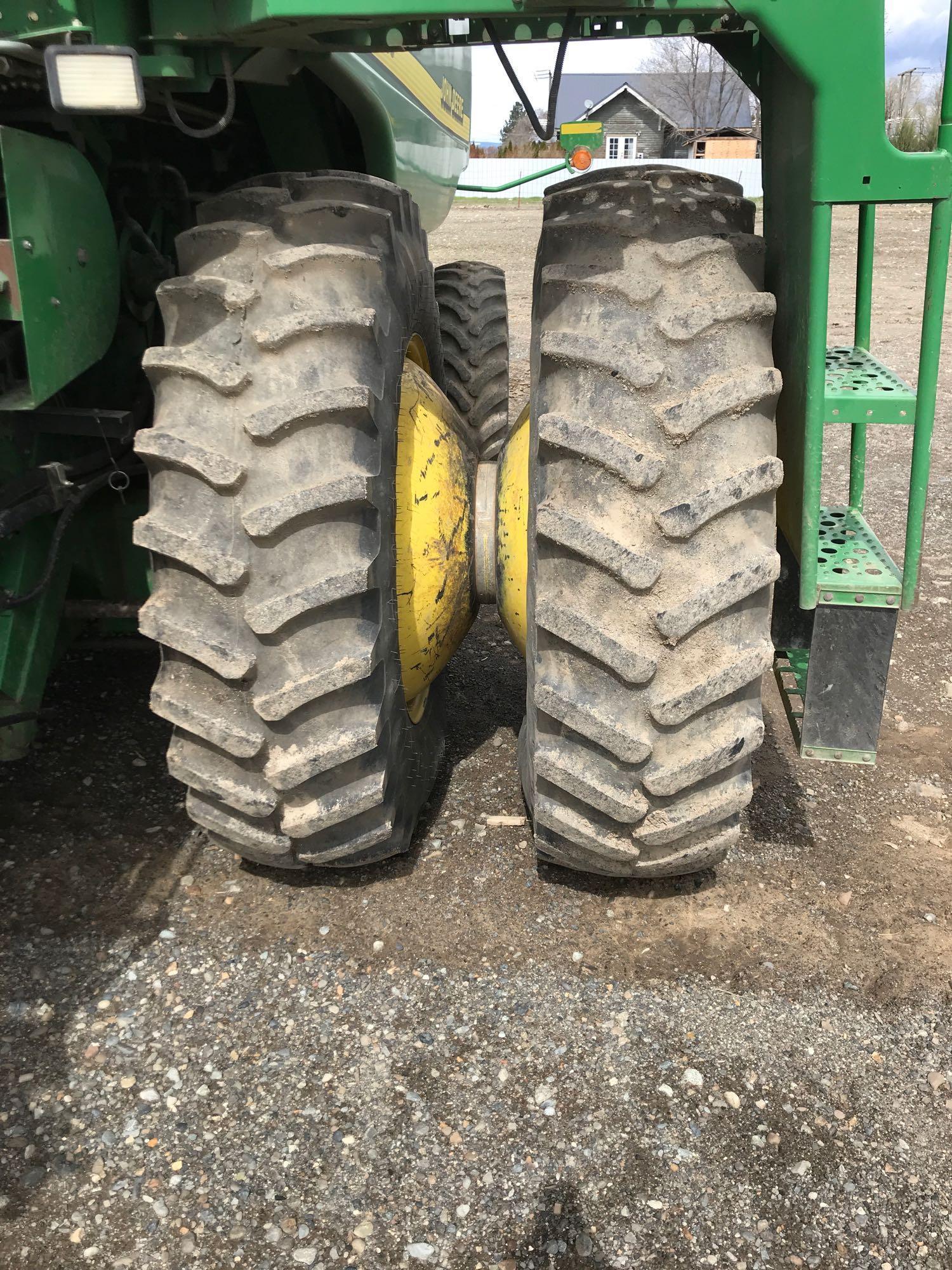 2000 JD 9650 Combine