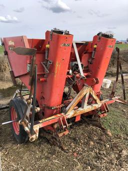 Gruse 2-Row Cup Planter