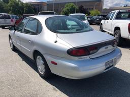 P105 1999 Ford Taurus