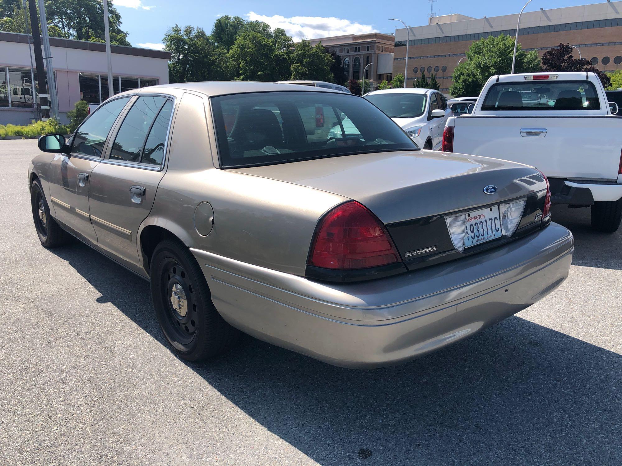 #N275 2011 Ford Crown Vic Police Interceptor