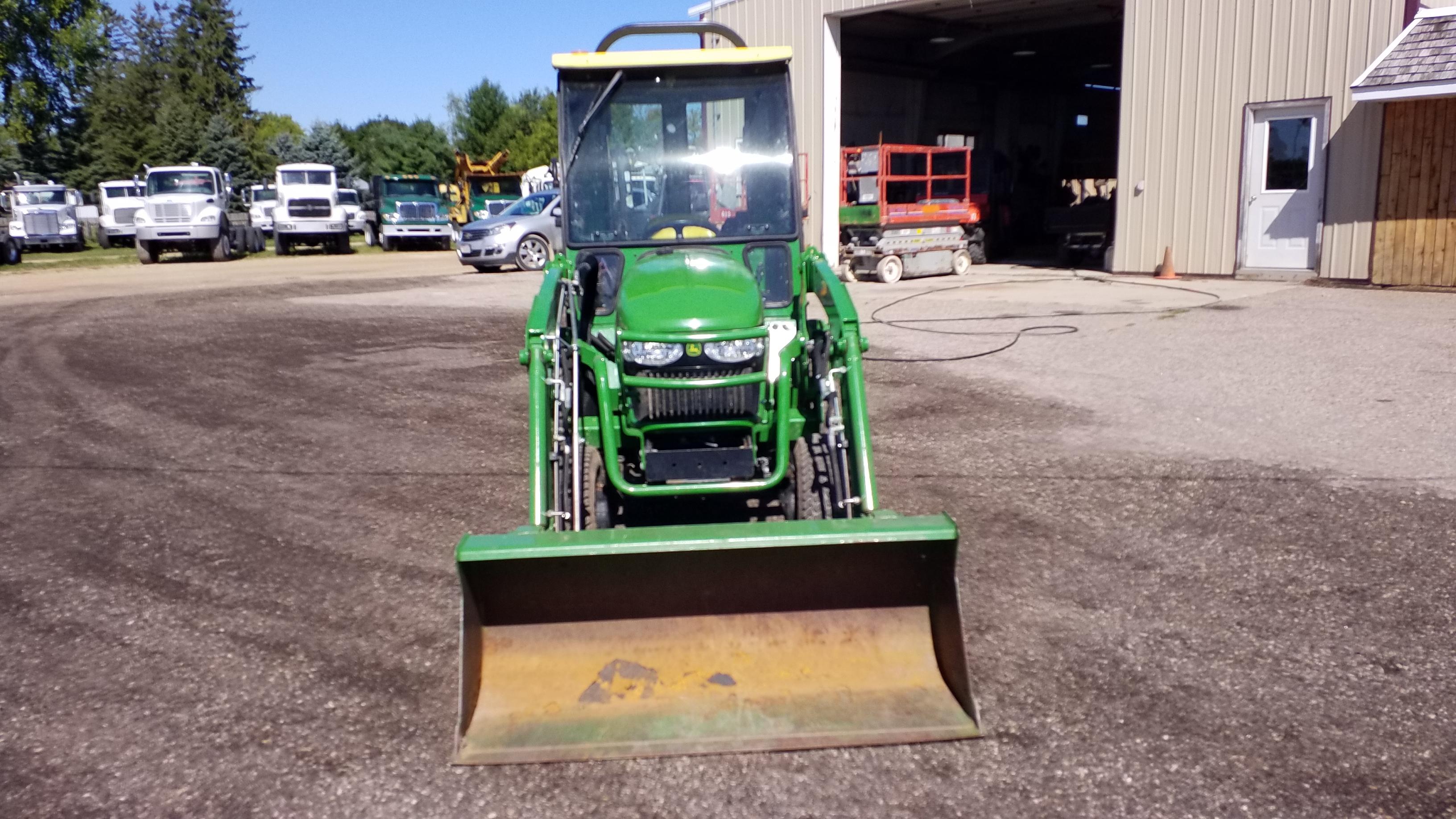 JOHN DEERE 2320 610