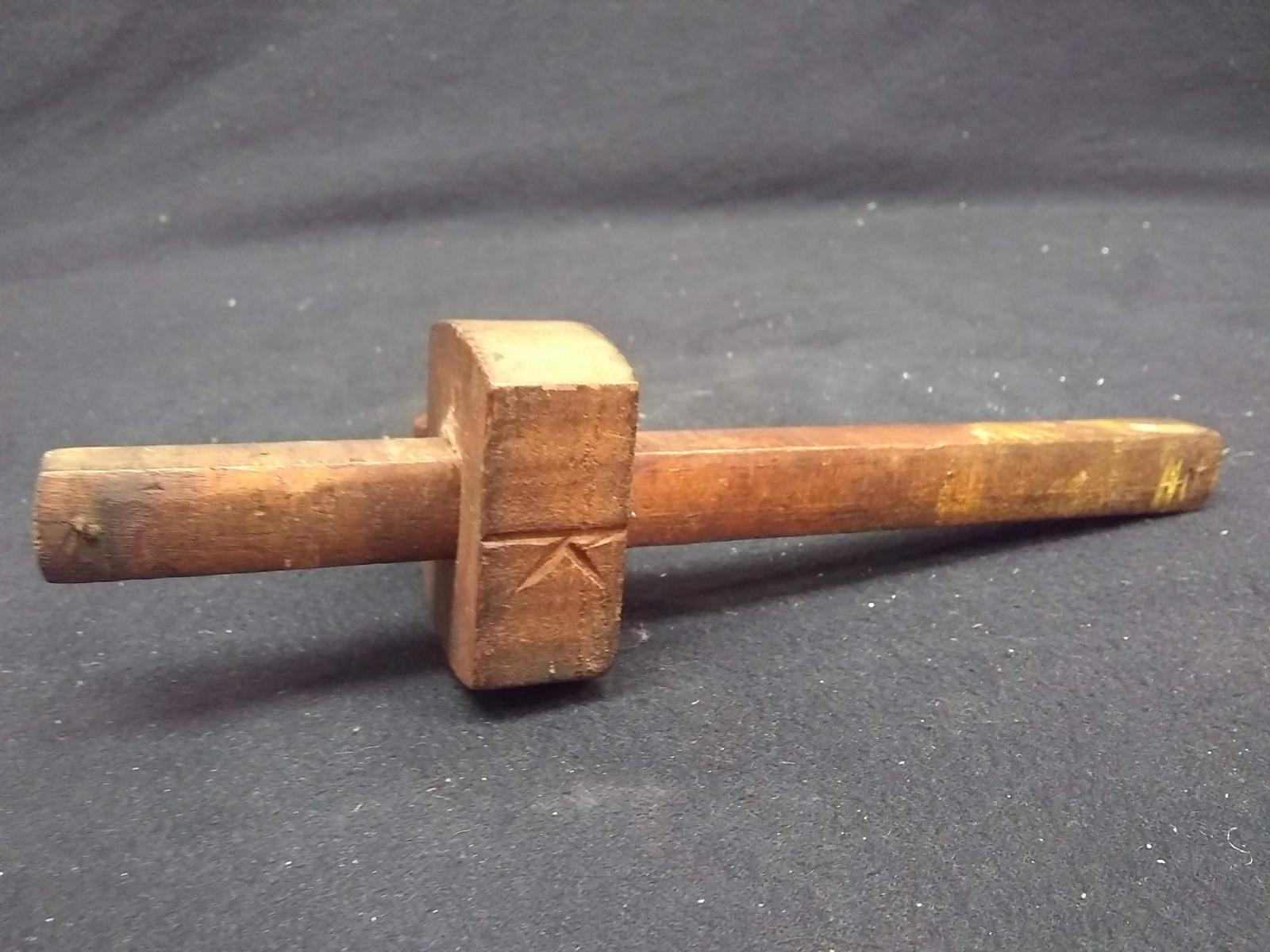 Primitive Wooden Adjustable Wood Scribing Tool