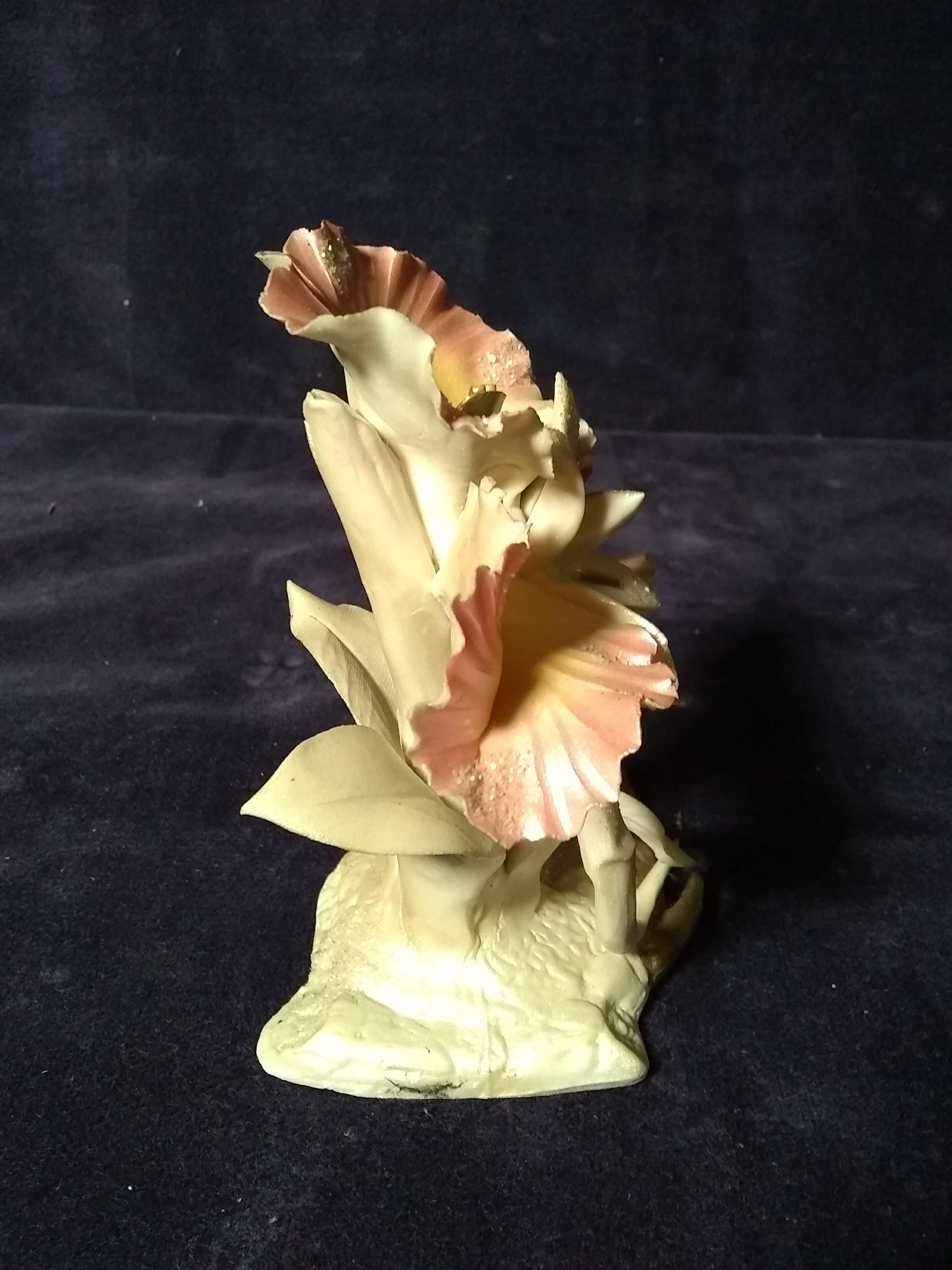 Porcelain Jeobardi Gorio Flower