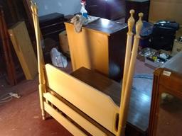 Painted Poster Bed -Double -no rails