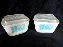 Collection 2 Vintage Pyrex Refrigerator Dishes - Butterprint