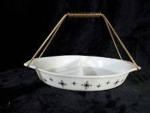 Vintage Pyrex Divided Dish Snack Server w/ Carry Handle - Compass