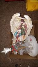 BL- LED & Angel Nativity Figures