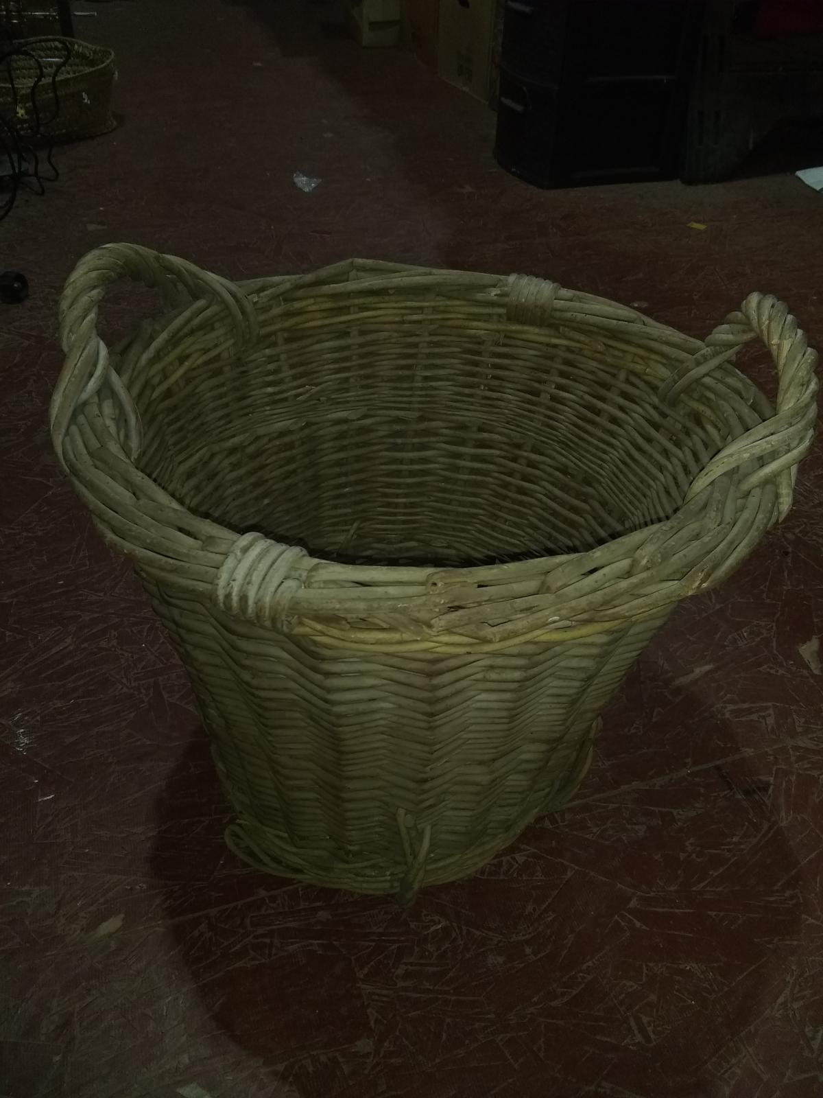 BL- Wicker Handle Laundry Basket