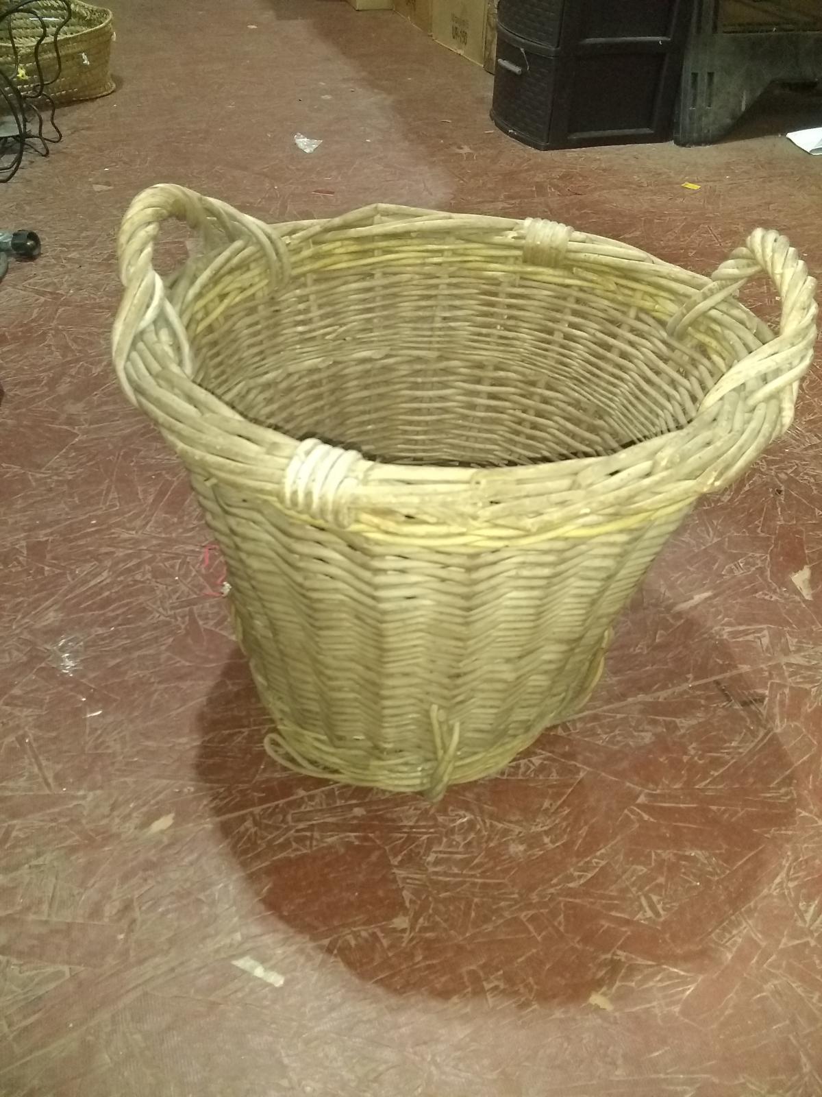 BL- Wicker Handle Laundry Basket
