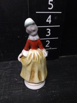 Vintage Occupied Japan Porcelain Figure