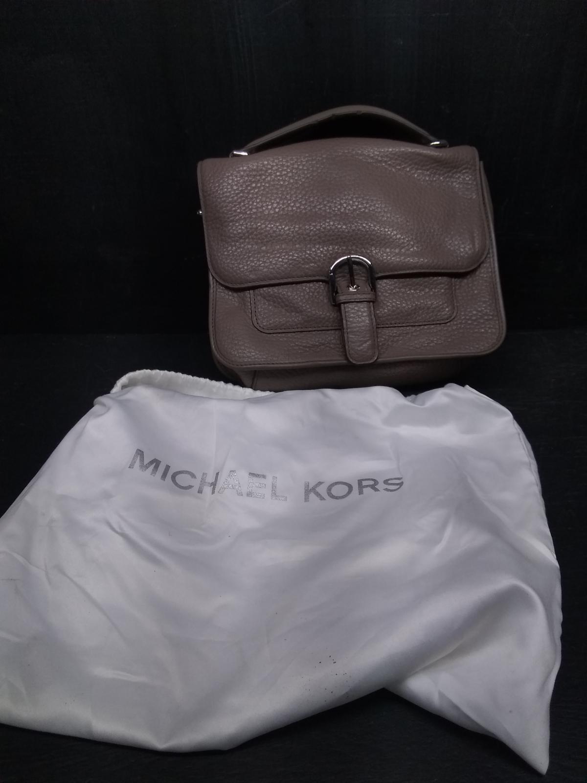 Unauthenticated Michael Kors Gray Leather with Bag