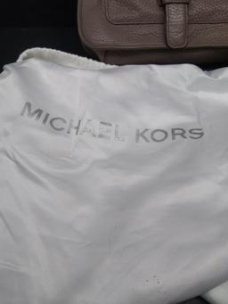 Unauthenticated Michael Kors Gray Leather with Bag