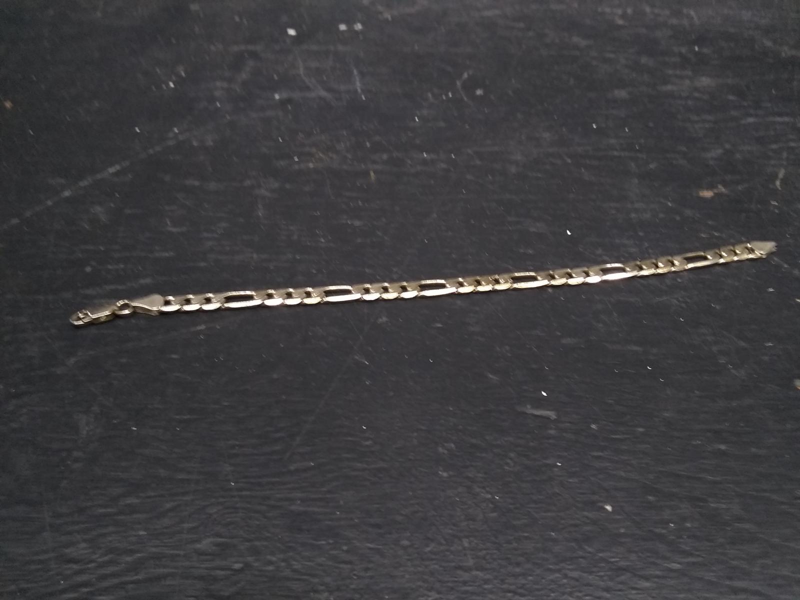 14kt Gold Link Bracelet   8.7 grams (as marked on clasp)