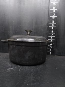 Contemporary Cast Iron Double Handle Pot with Lid