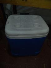 Igloo Ice Cube Cooler