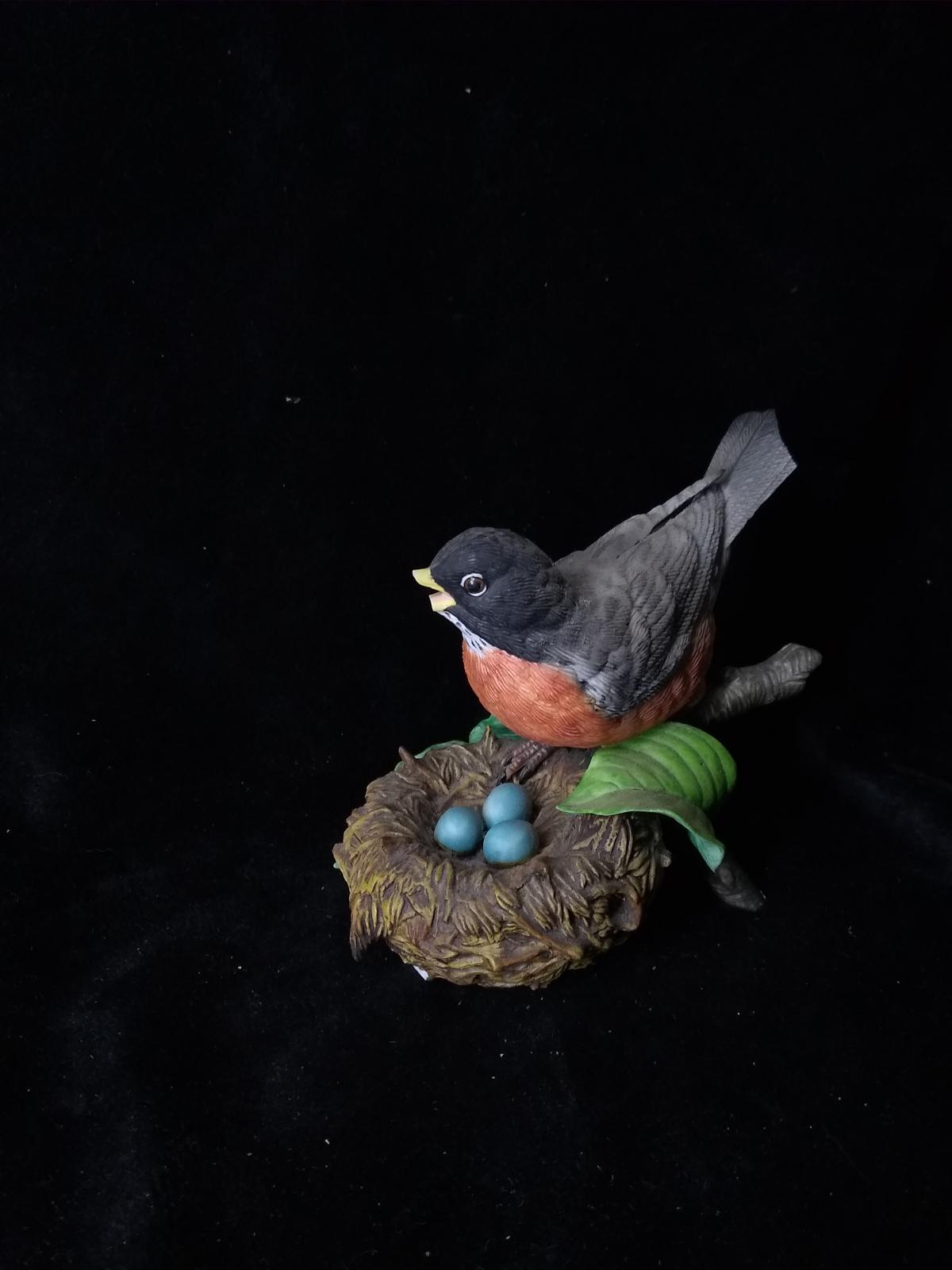 Lenox AMerican Robin Ceramic Figure