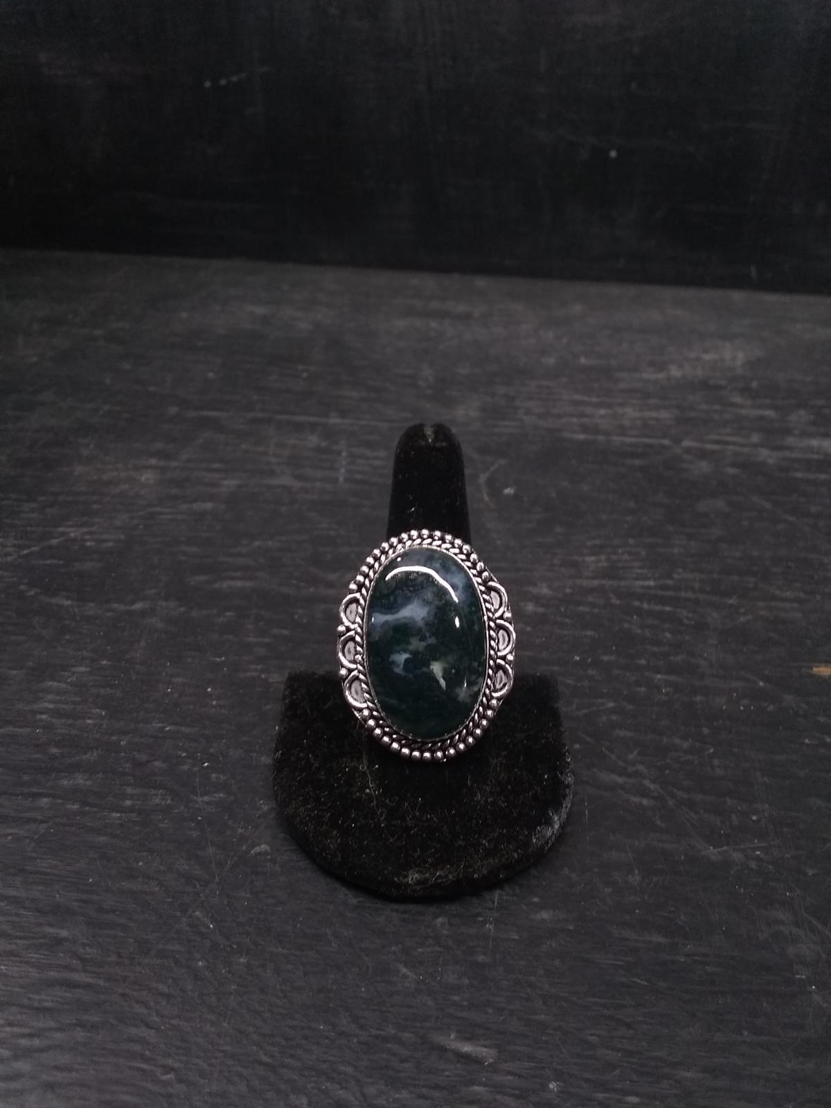 Jewelry-Ring with Polished Stone-Moss Agate Size 9