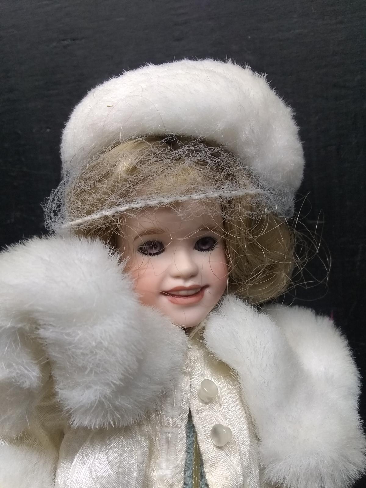 Wendy Lawton Doll Co White Fur Coat 2002 (signed on neck)