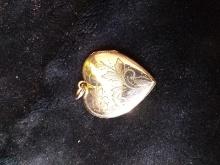 Vintage Brooch - Silver Tone Heart Locket
