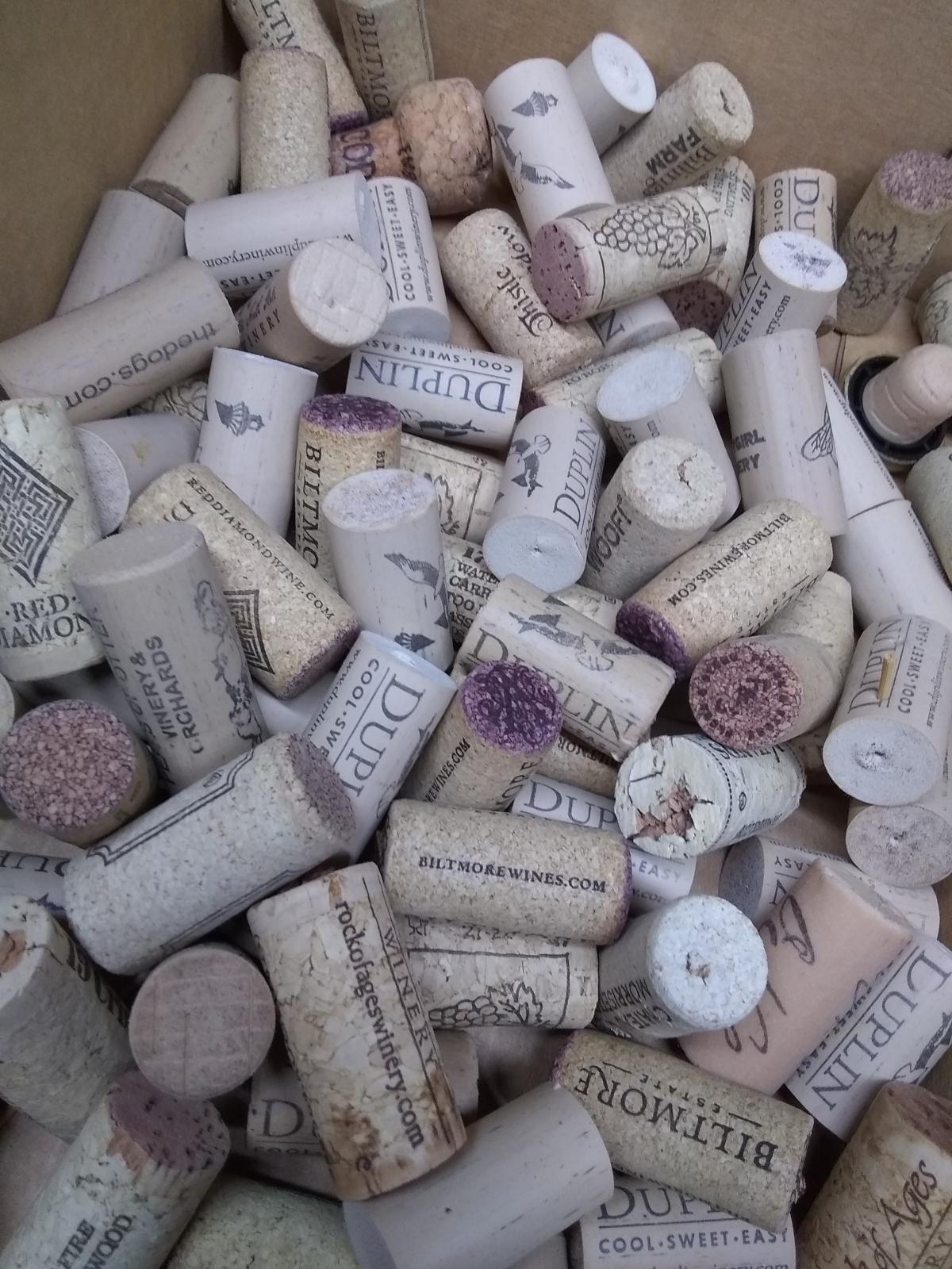 BL- Assorted Craft Corks