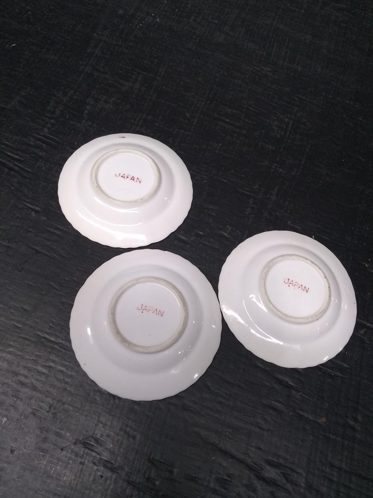 (3) Vintage Petite Ashtray -Roses Made in Japan