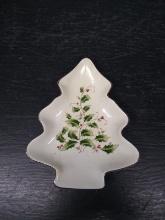 Ceramic Royal Dish by Holly Holiday