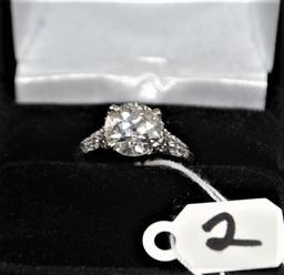 LADIES 2.60CTTW PLATINUM RING