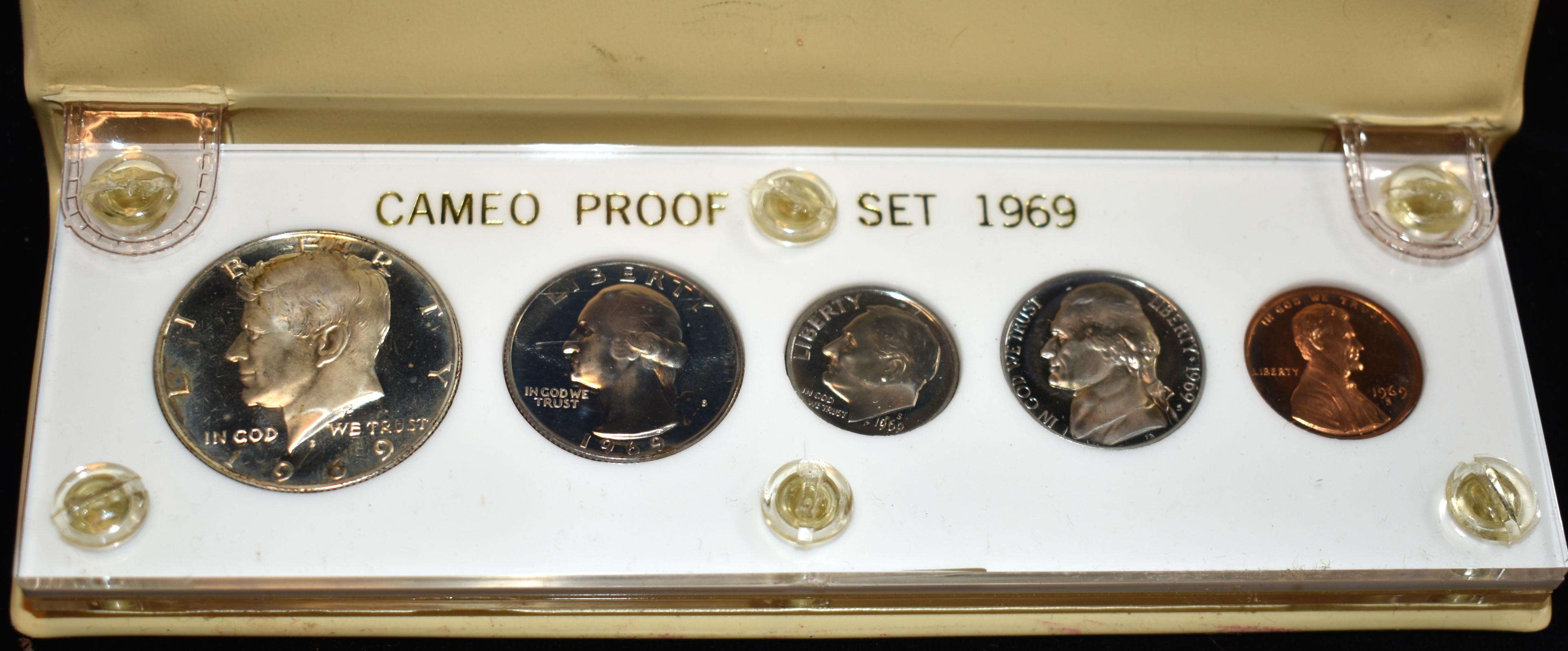 17 MIXED DATES "CAMEO PROOF SETS' FROM SAFES