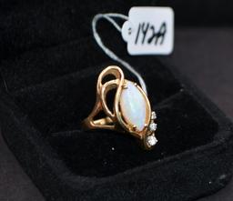 LADIES 1.61 CTTW DIAMOND & OPAL 14K GOLD RING