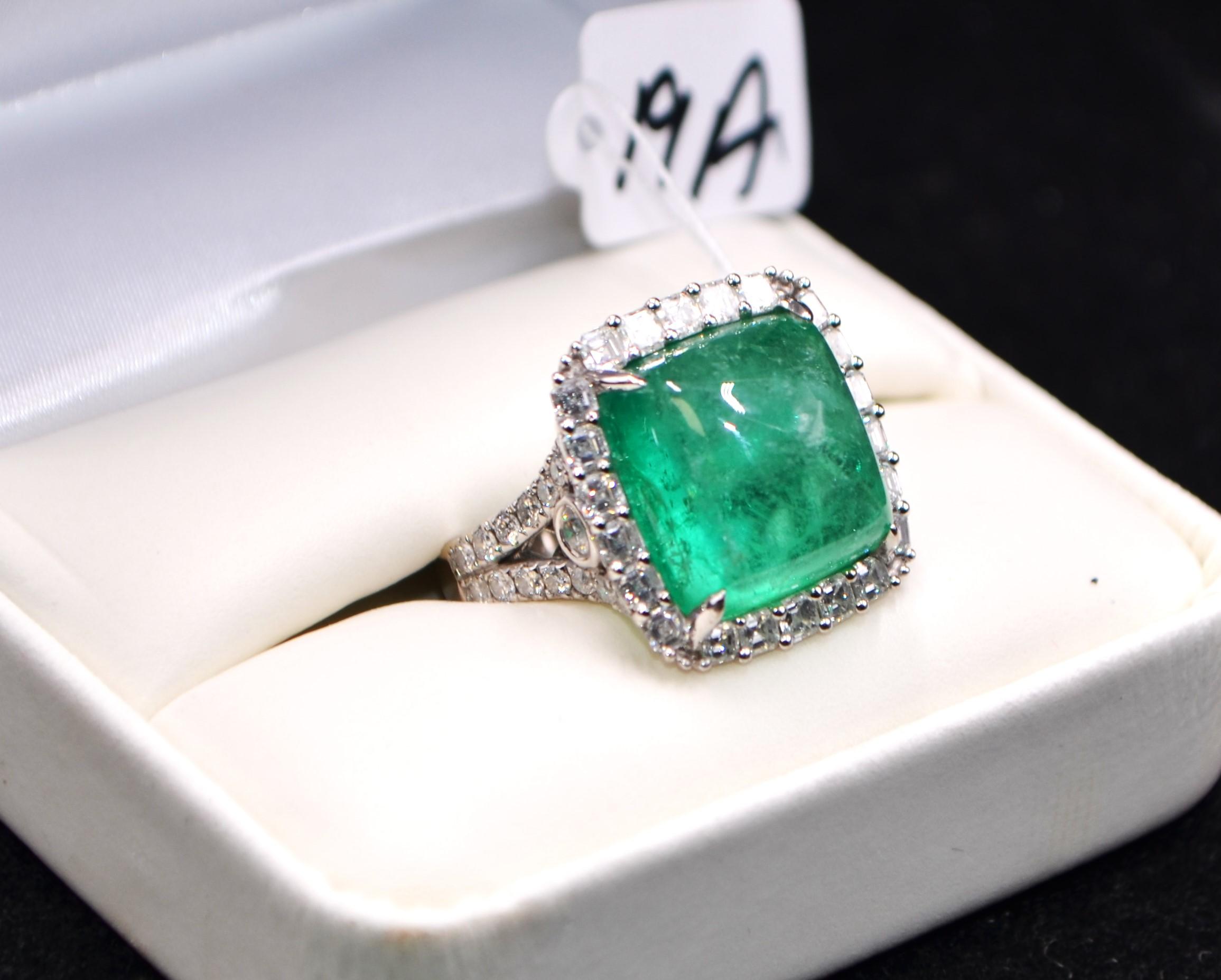 FABULOUS 17.09 CTTW EMERALD & DIAMOND 18K RING