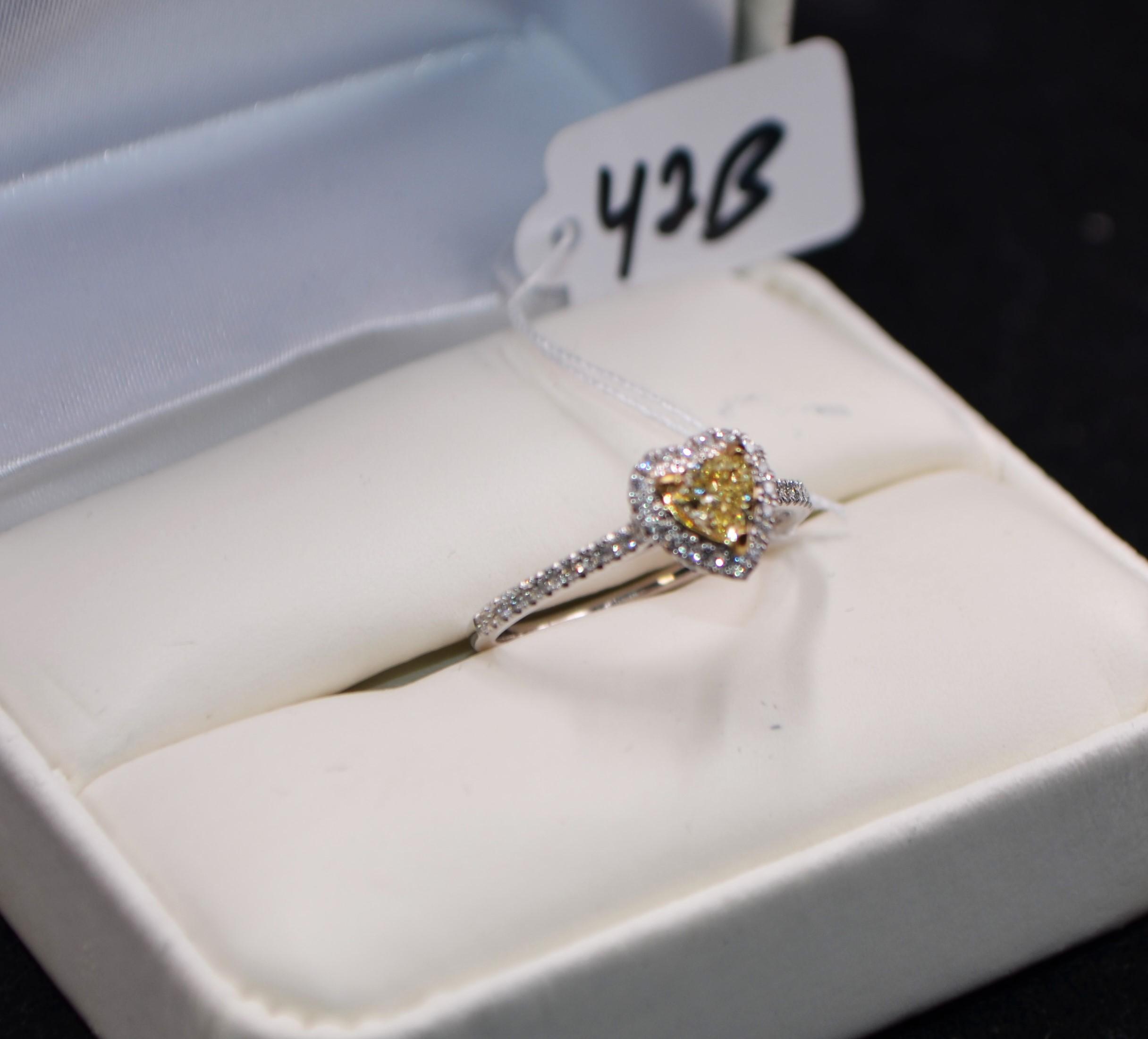 LADIES HEART SHAPED DIAMOND 18K GOLD RING