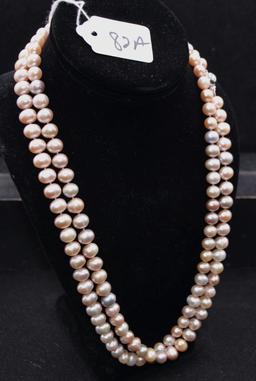49 INCHE OF 8.0 MM STRAND OF WHITE PEARLS