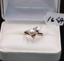 LADIES DIAMOND & PEARL 14K WHITE GOLD RING