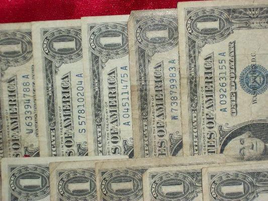 (10) $1.00 Silver Certificates