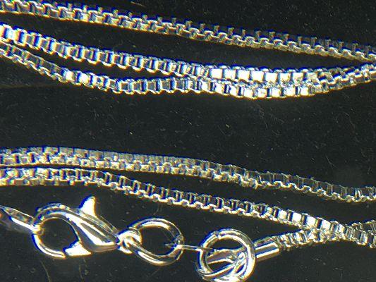 .925 Unisex 22" Box Chain