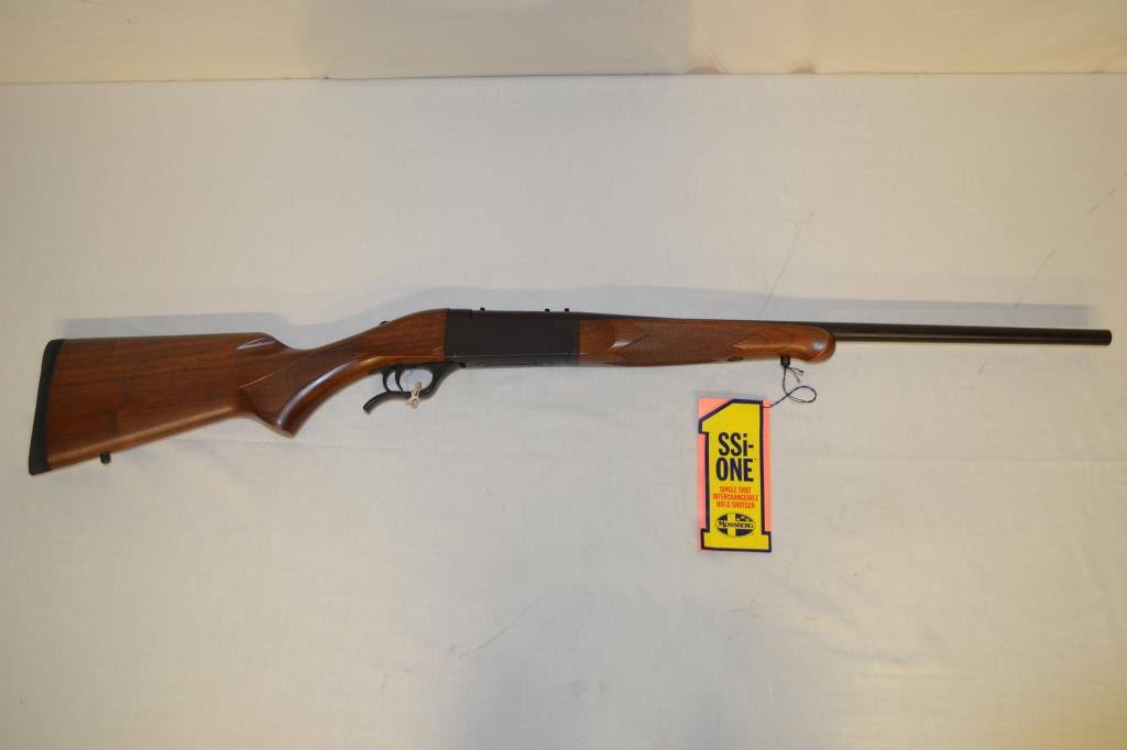 Gun. Mossberg Model SSI-ONE 243 cal Rifle