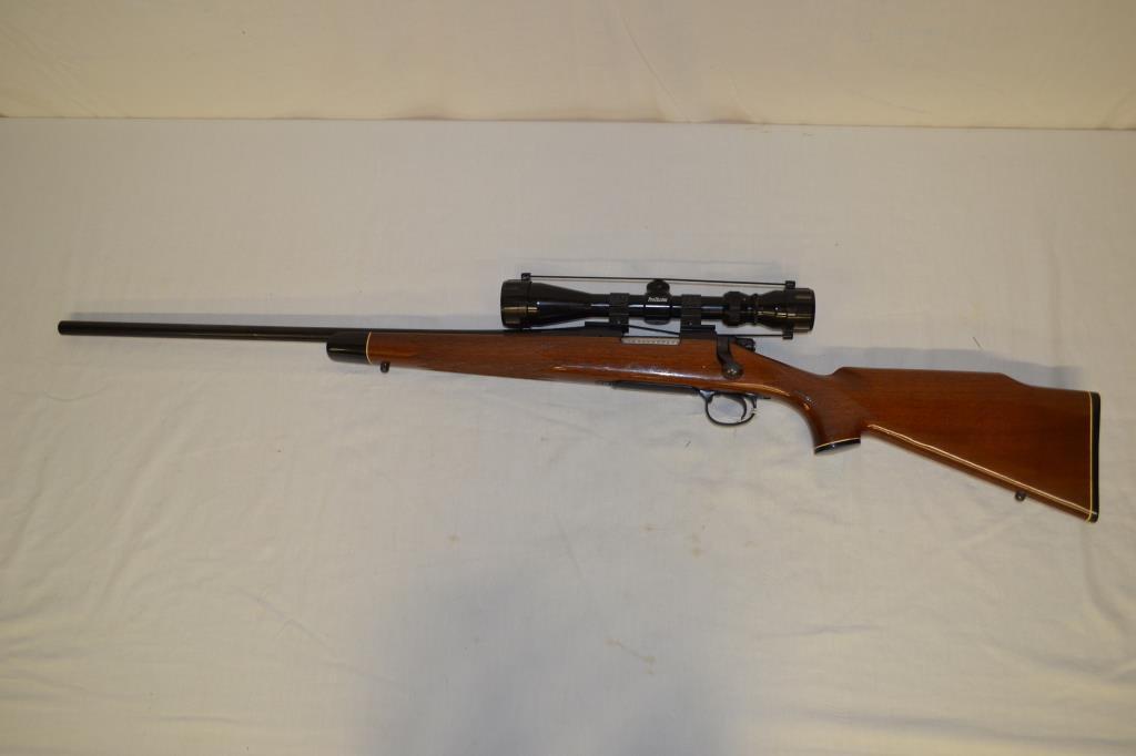 Gun. Remington Model 700 LH BDL 22 / 250 cal Rifle