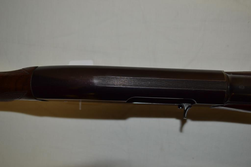 Gun. Winchester Model 50 12ga Shotgun