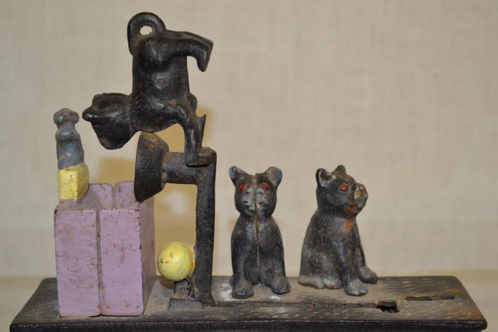 Cast Iron Mechanical Bank. Cat and Mouse